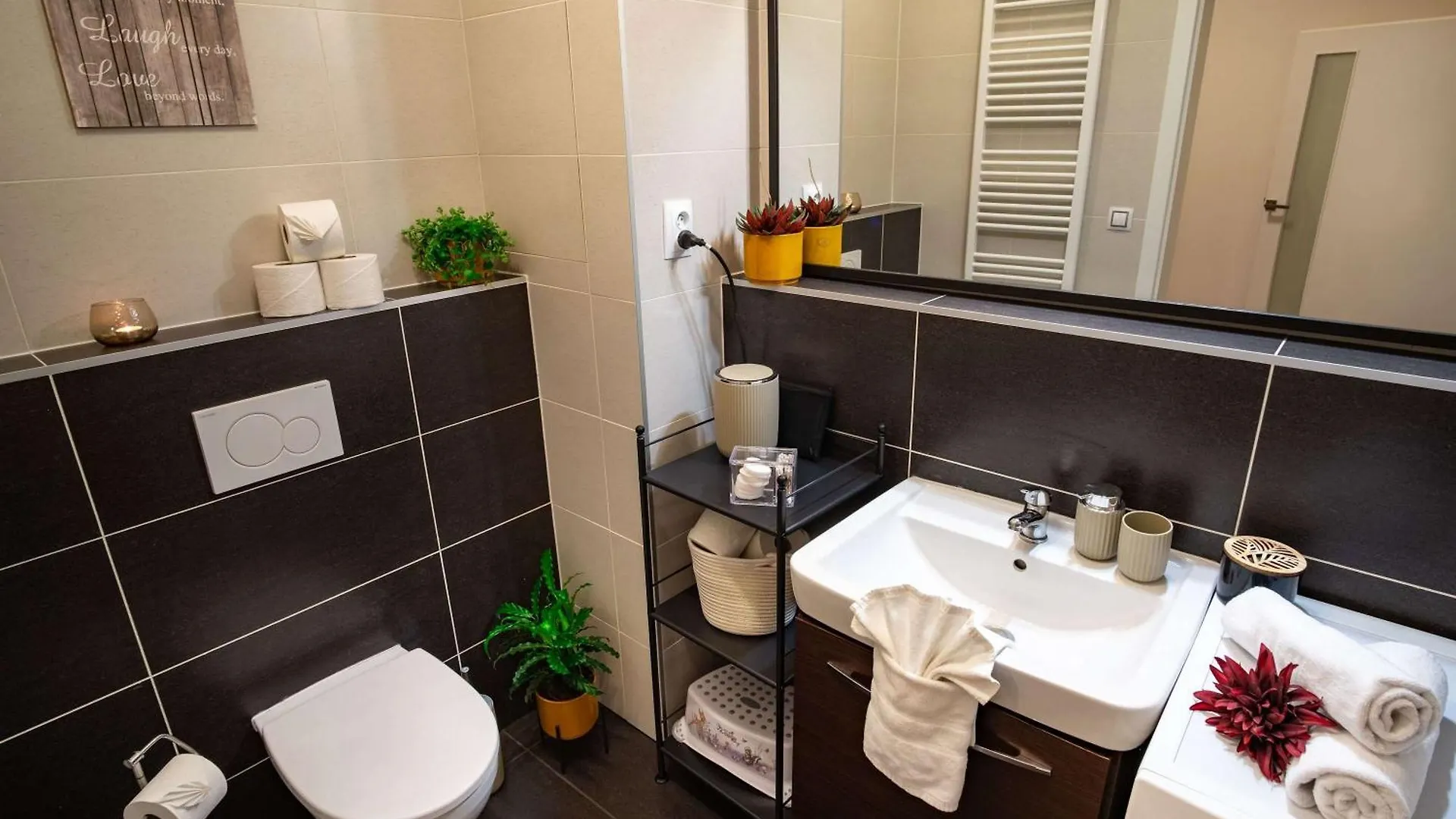 Charming Retreat With Netflix Apartment Brno 0*,  Czech Republic